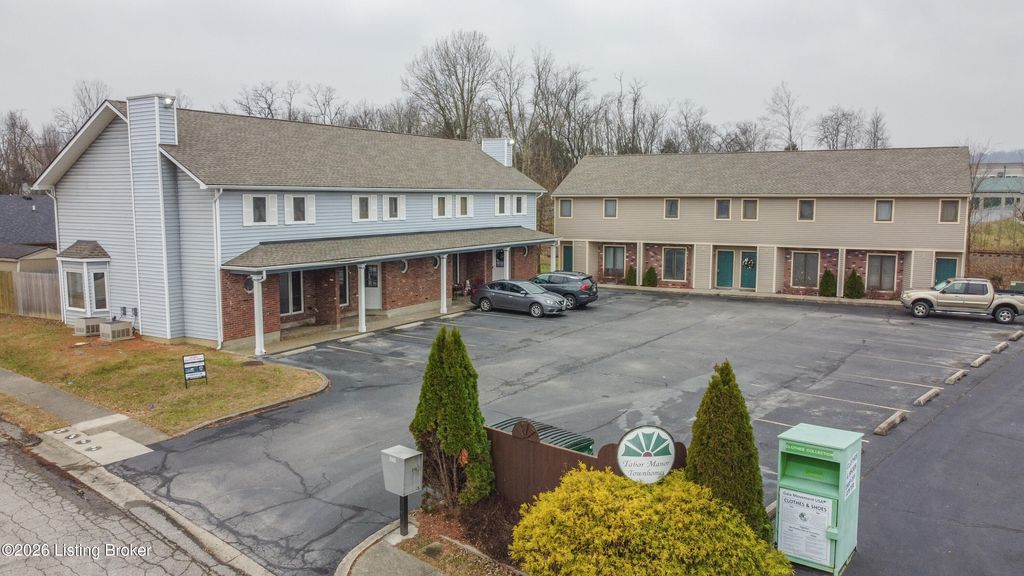 Photo of 3509 Tabor Ct #3, New Albany, IN 47150 (MLS # 1717858)