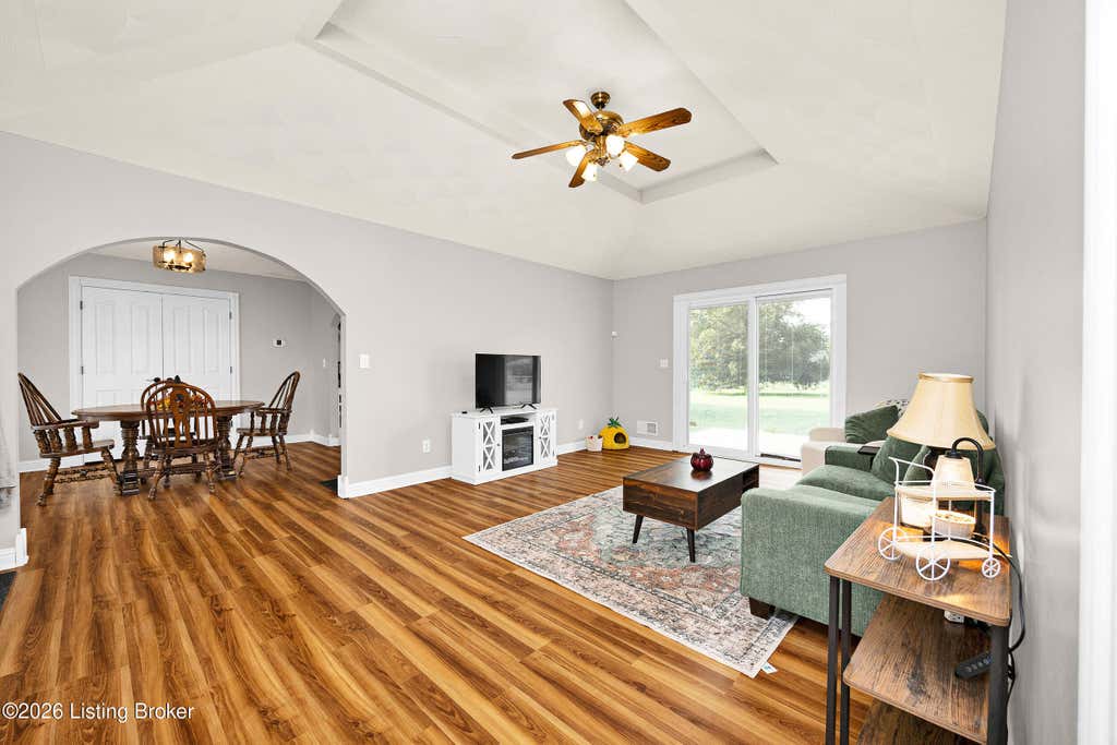 Photo of 1007 Bryan Dr, Bardstown, KY 40004 (MLS # 1726042)
