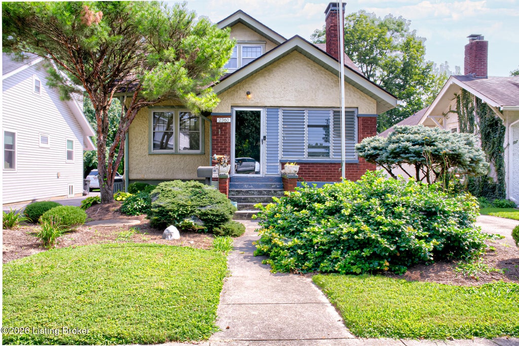 Photo of 2360 Hawthorne Ave, Louisville, KY 40205 (MLS # 1732501)