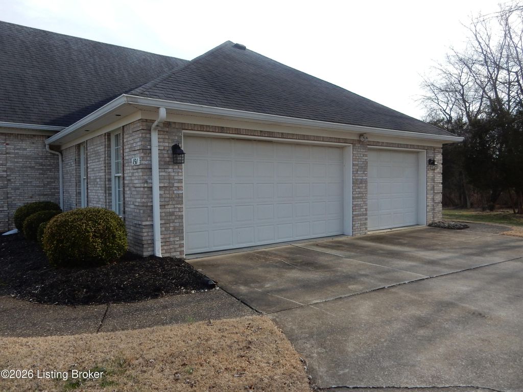 Photo of 151 Cedar Place Dr, Shepherdsville, KY 40165 (MLS # 1709372)