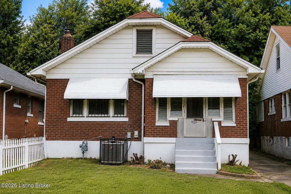 Photo of 107 N 37th St, Louisville, KY 40212 (MLS # 1728350)