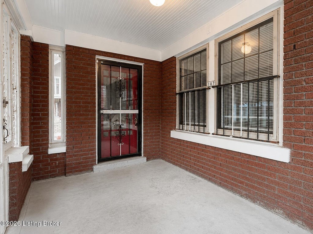 Photo of 107 N 37th St, Louisville, KY 40212 (MLS # 1728350)