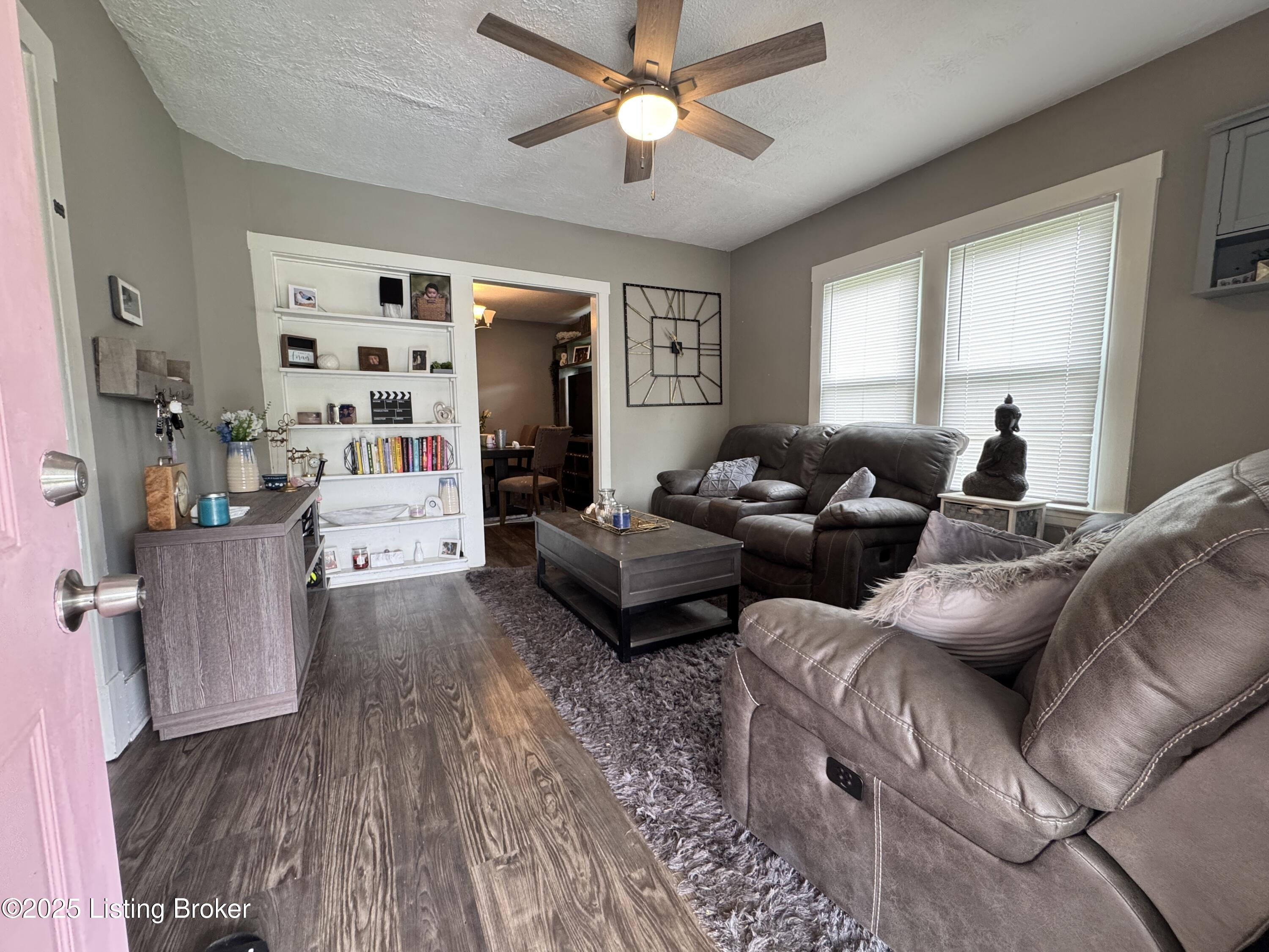 9213 Alexander Ave, Louisville, Kentucky image 4