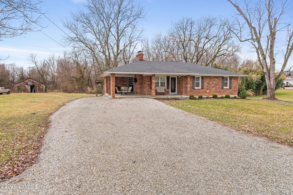 Photo of 3625 New Shepherdsville Rd, Bardstown, KY 40004 (MLS # 1710092)