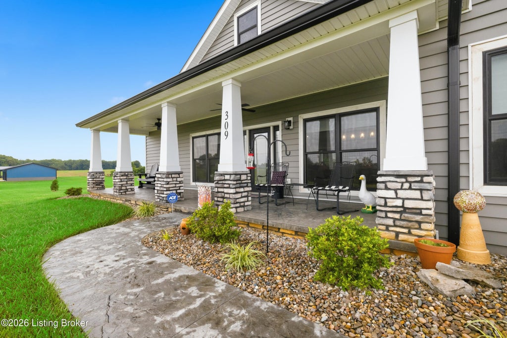 Photo of 309 Eagles Pass, Columbia, KY 42728 (MLS # 1732300)