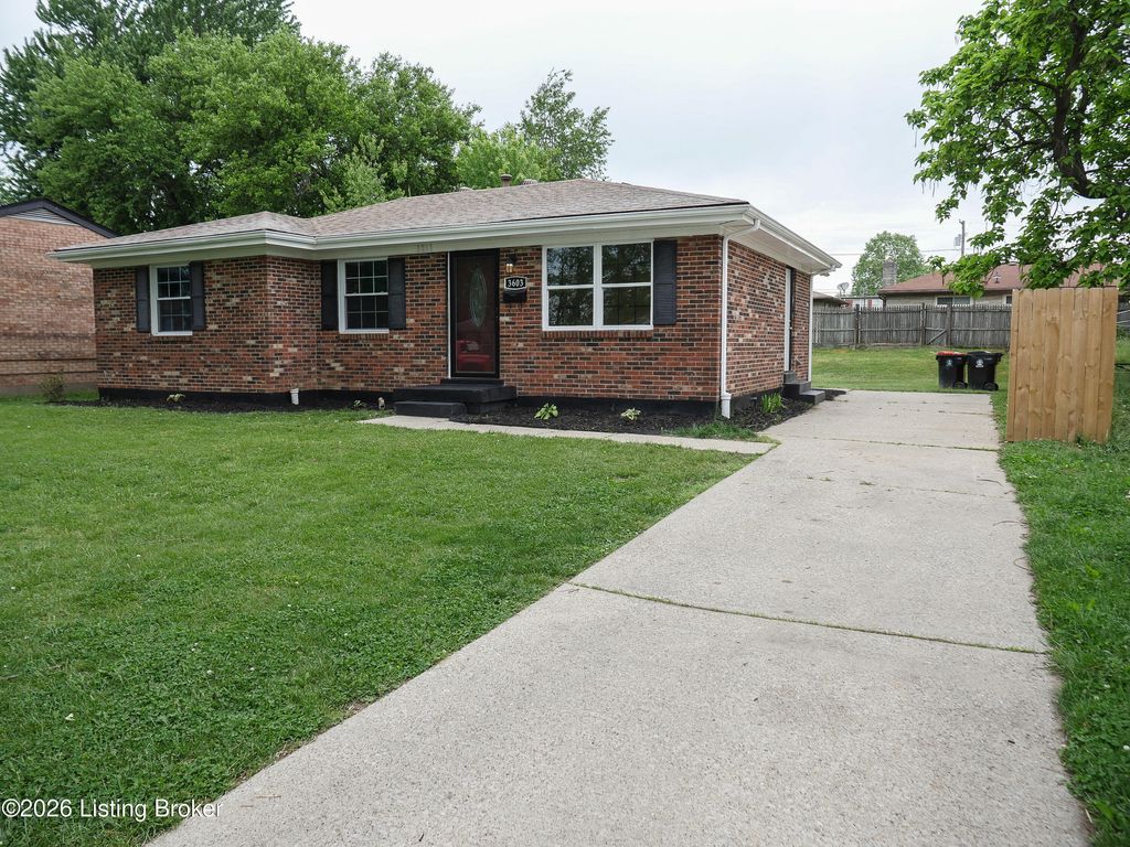 Photo of 3603 Regatta Way, Louisville, KY 40211 (MLS # 1716052)