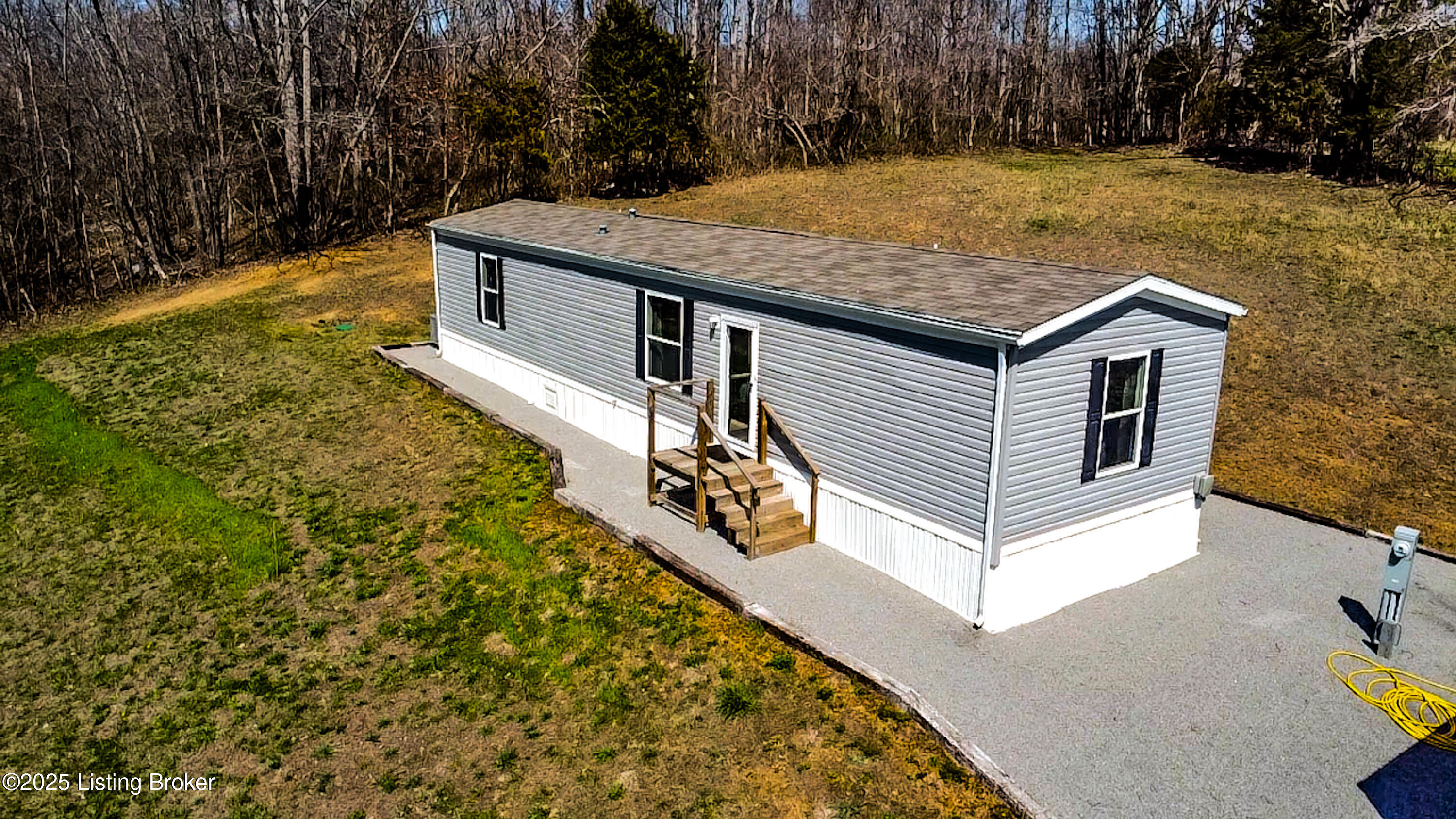 1544 Old Sano Rd, Russell Springs, Kentucky image 3