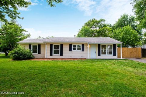 Photo of 389 Hillview Blvd, Louisville, KY 40229 (MLS # 1716319)