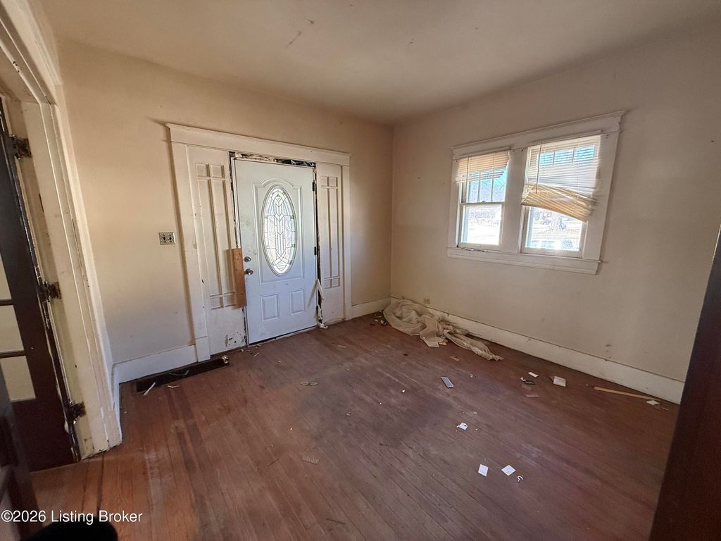 Photo of 3343 Taylor Blvd, Louisville, KY 40215 (MLS # 1709929)