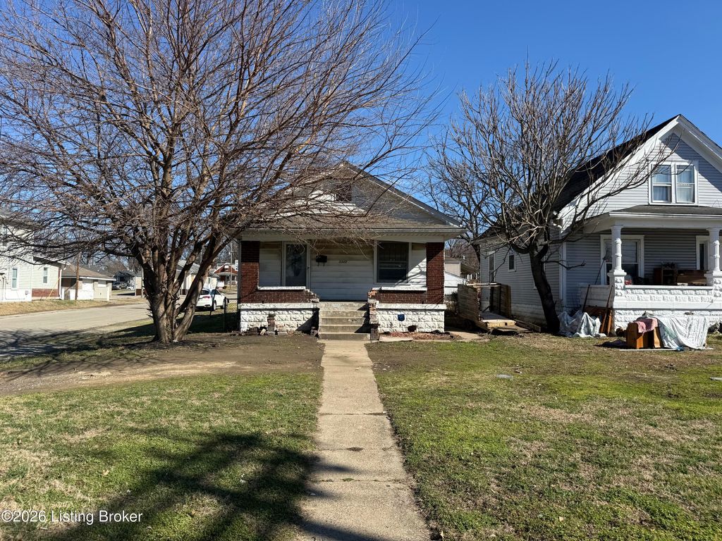 Photo of 3343 Taylor Blvd, Louisville, KY 40215 (MLS # 1709929)