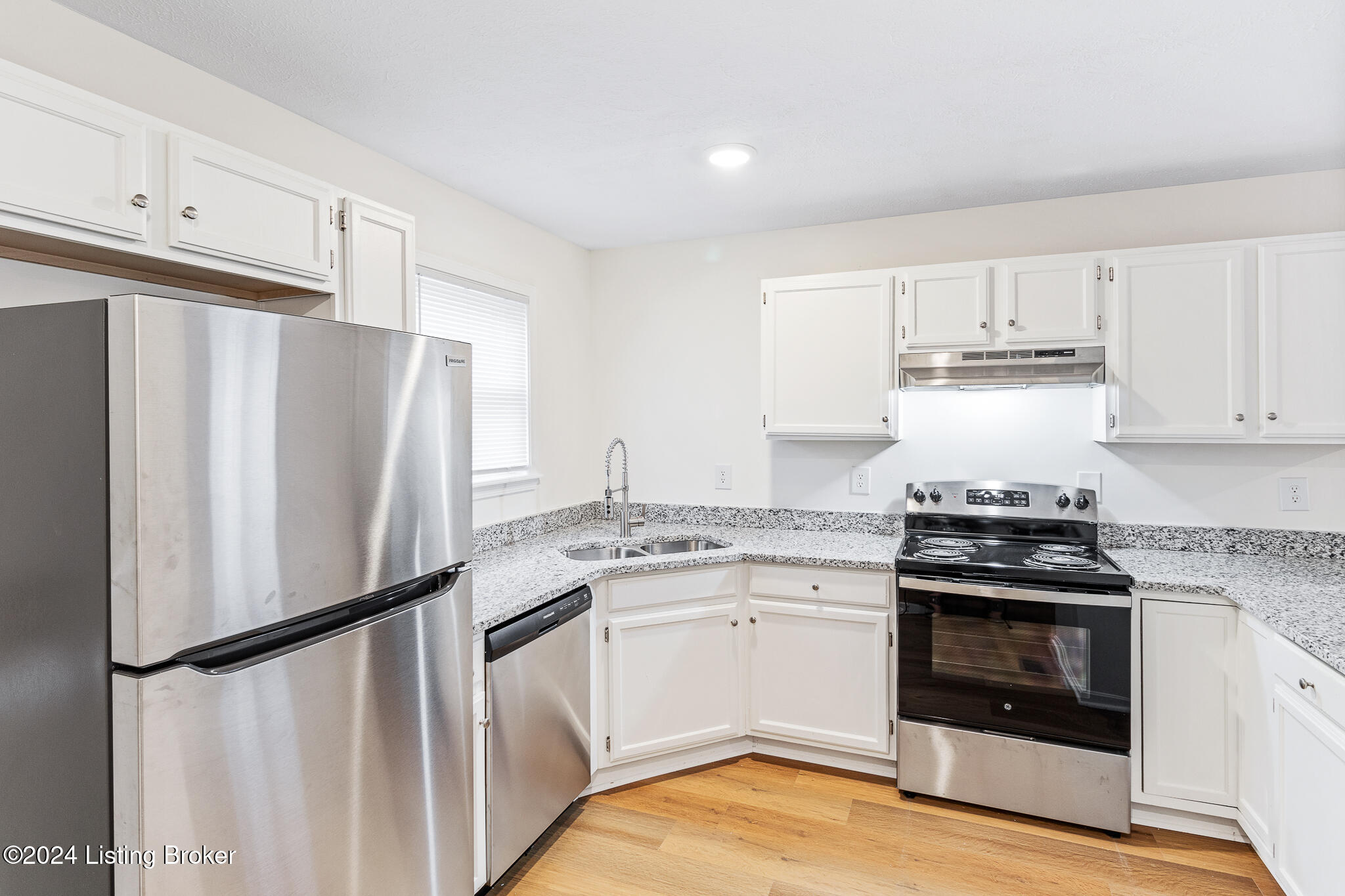 2707 W Madison St, Louisville, Kentucky image 8