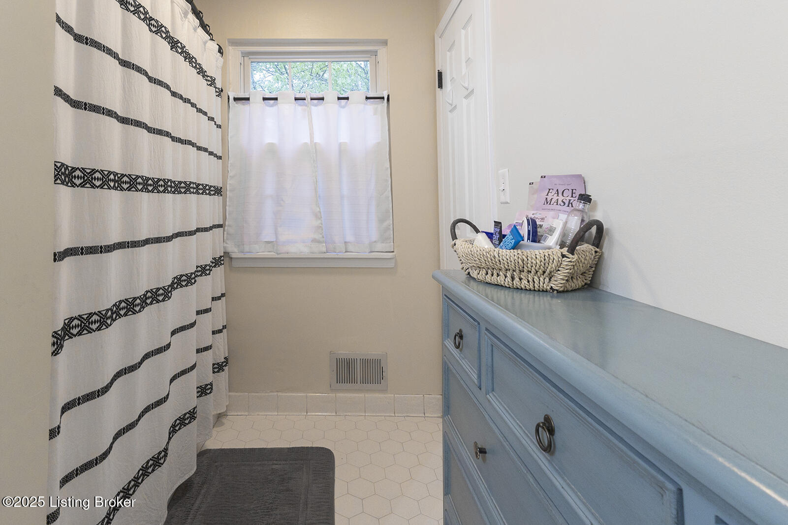 6524 Manassas Dr, Pewee Valley, Kentucky image 25