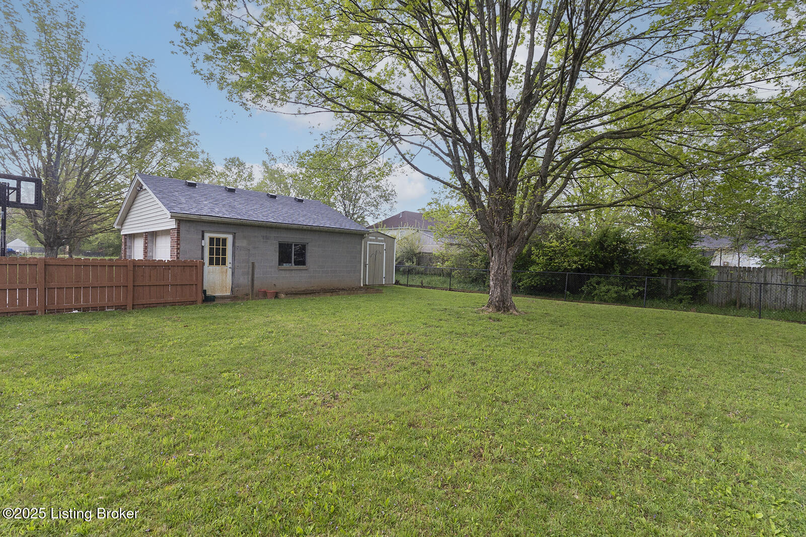 6524 Manassas Dr, Pewee Valley, Kentucky image 9