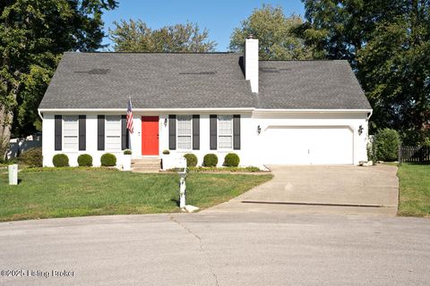 Photo of 4201 Milo Dr, Louisville, KY 40218 (MLS # 1701069) Photo of 4201 Milo Dr, Louisville, KY 40218 (MLS # 1701069)