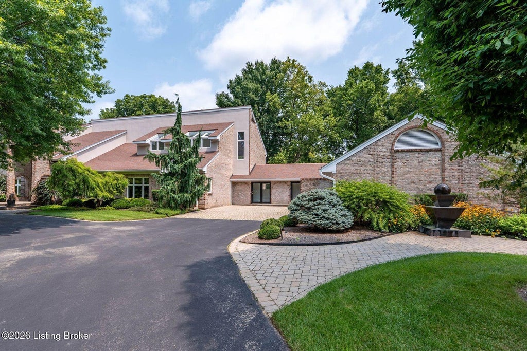 Photo of 4303 Twin Elms Ct, Louisville, KY 40241 (MLS # 1724287)