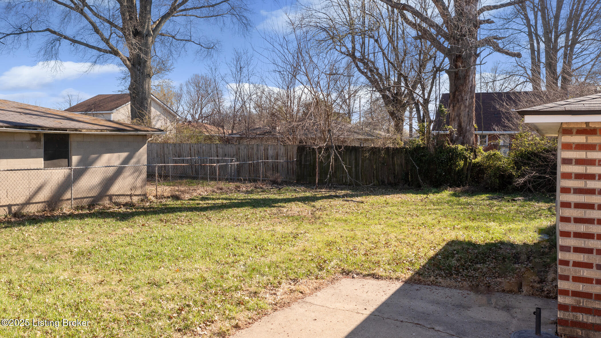 3232 Elane Dr, Louisville, Kentucky image 25