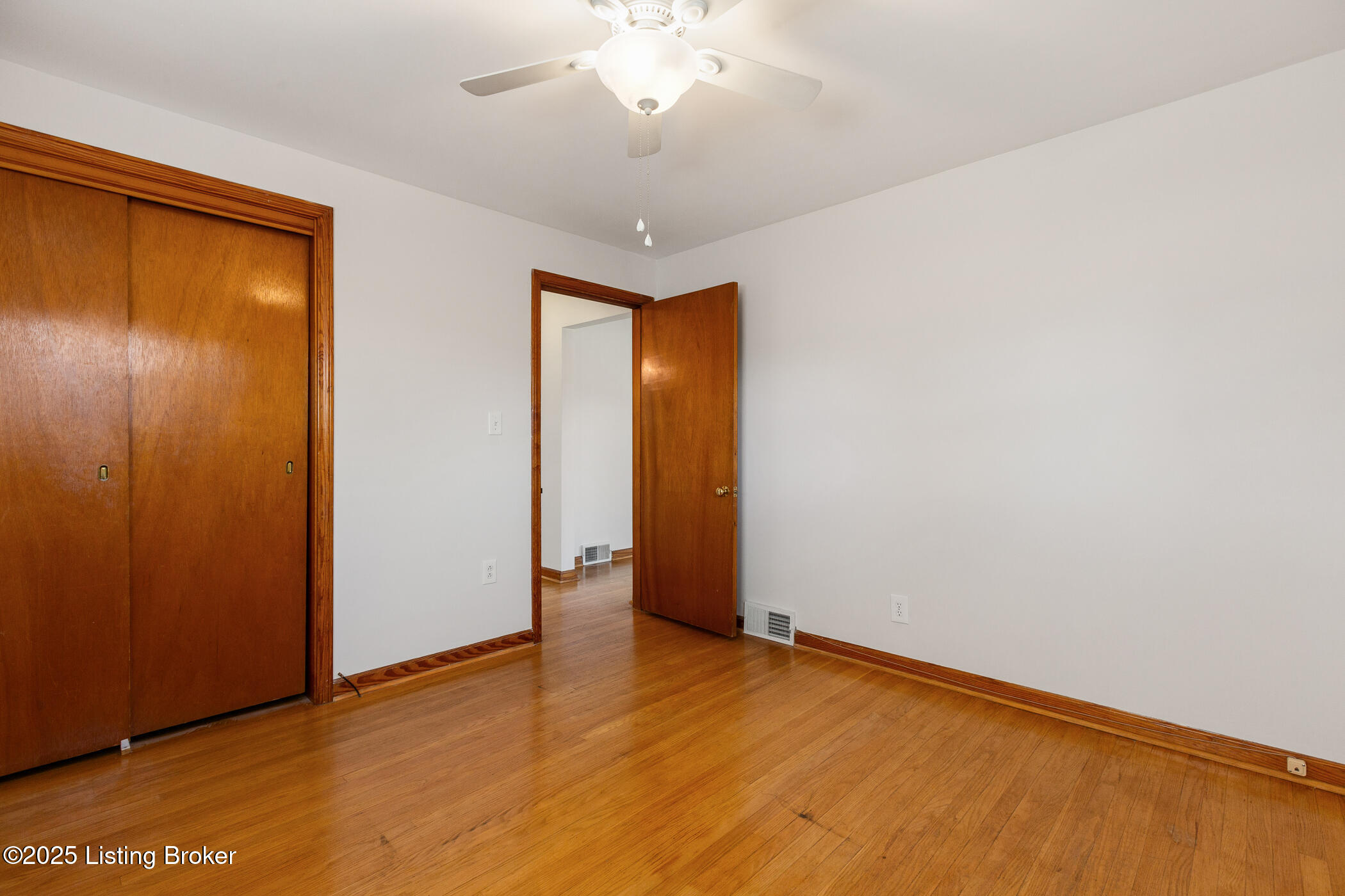 3232 Elane Dr, Louisville, Kentucky image 9