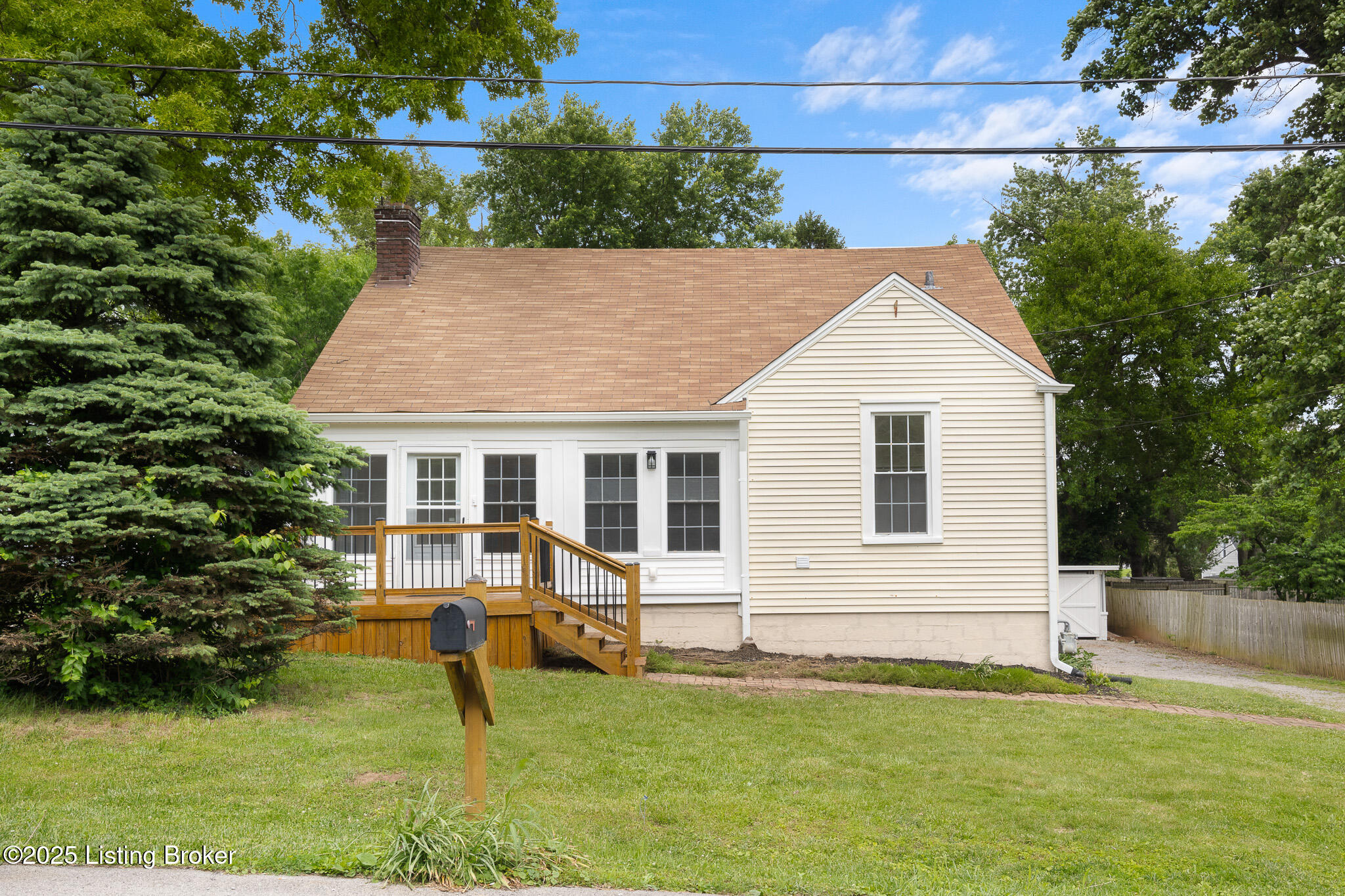 211 Bliss Ave, Louisville, Pennsylvania image 1