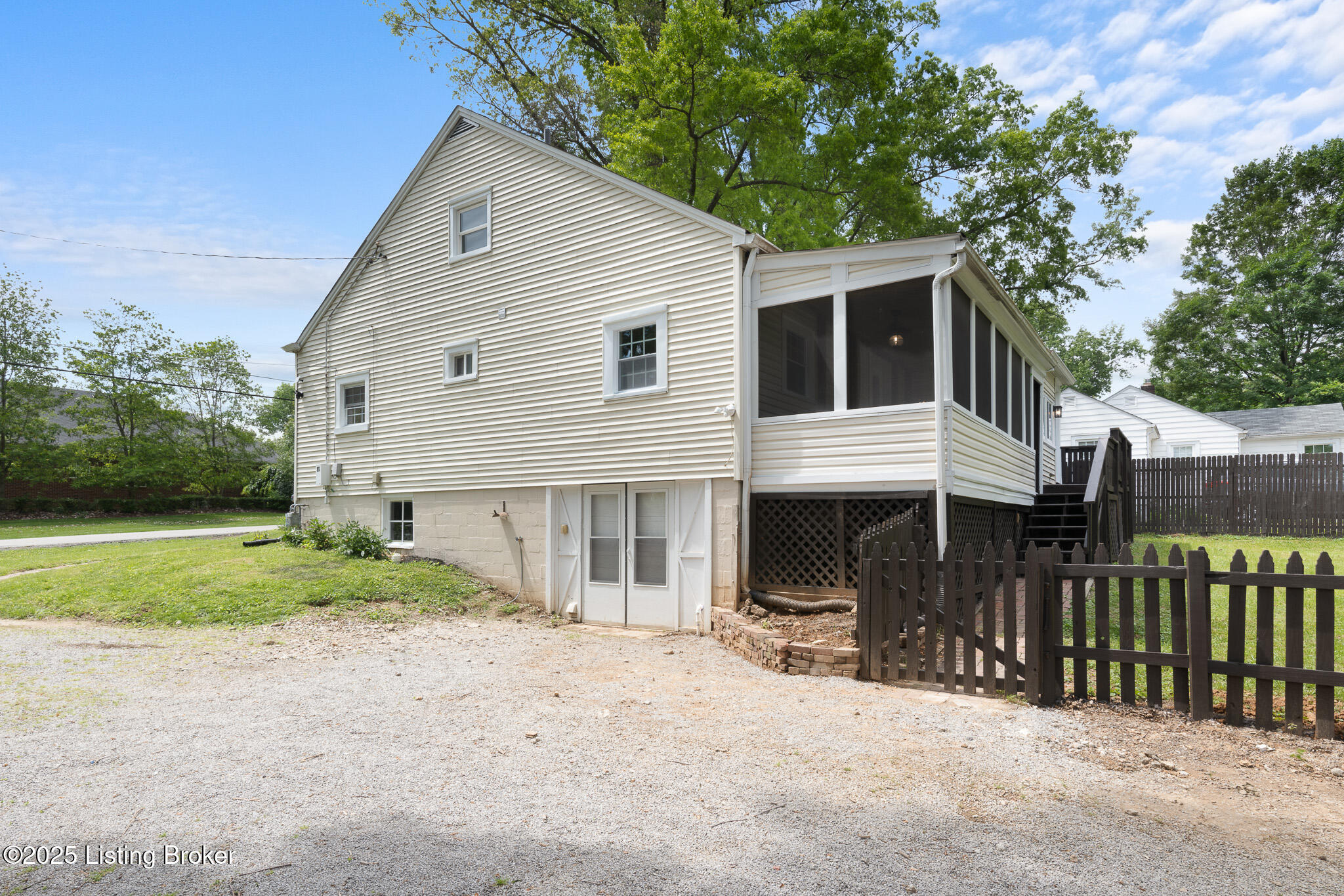 211 Bliss Ave, Louisville, Pennsylvania image 47
