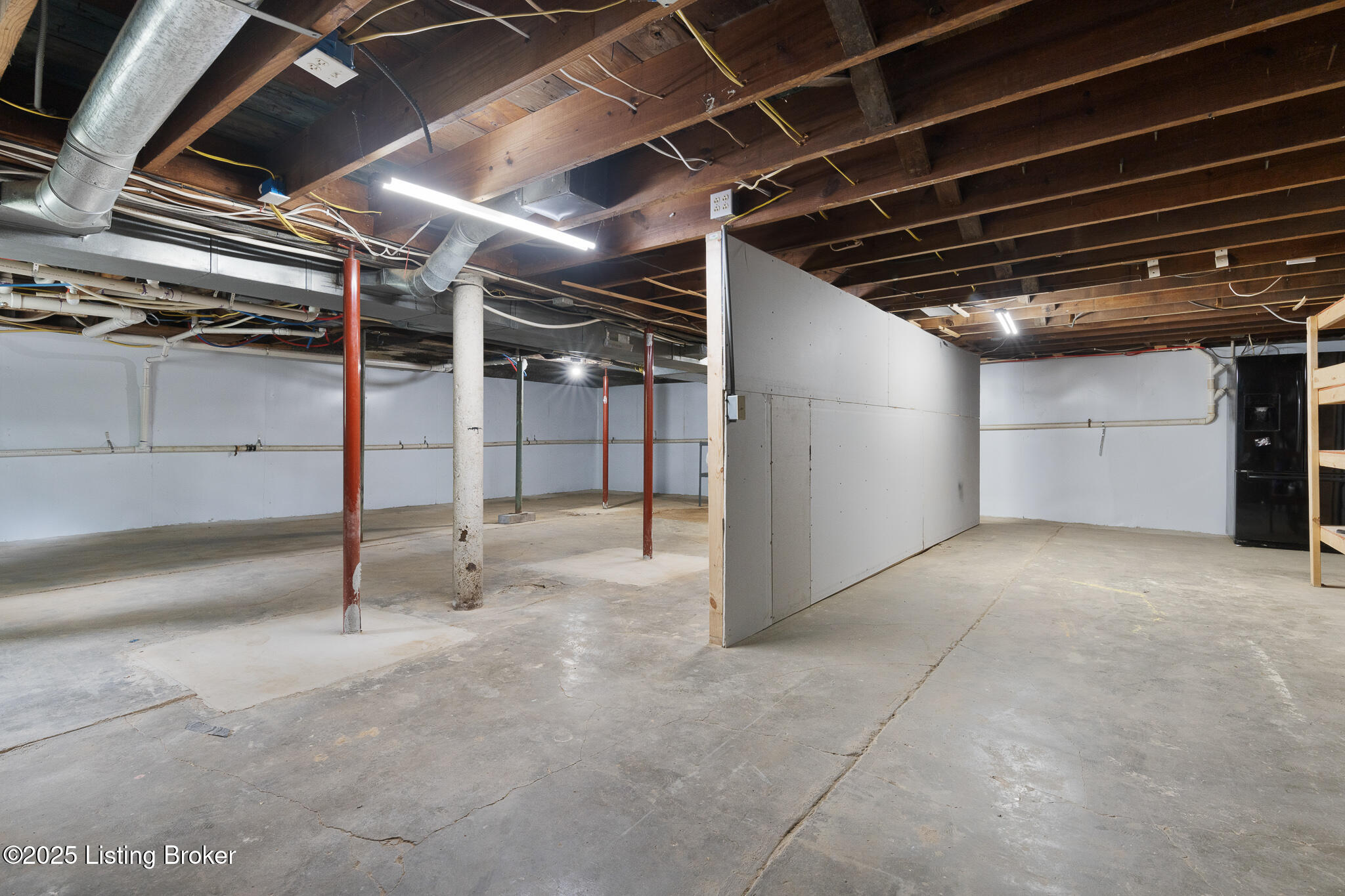 211 Bliss Ave, Louisville, Pennsylvania image 38
