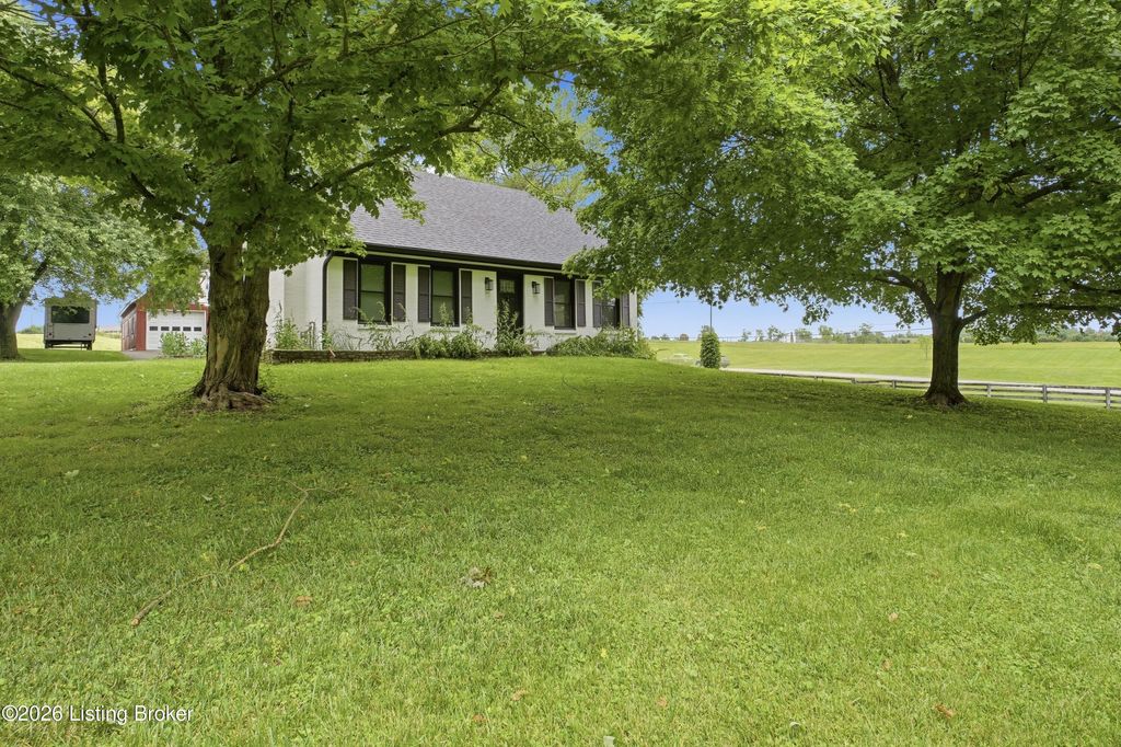 Photo of 1105 E HWY 22, Crestwood, KY 40014 (MLS # 1718733)
