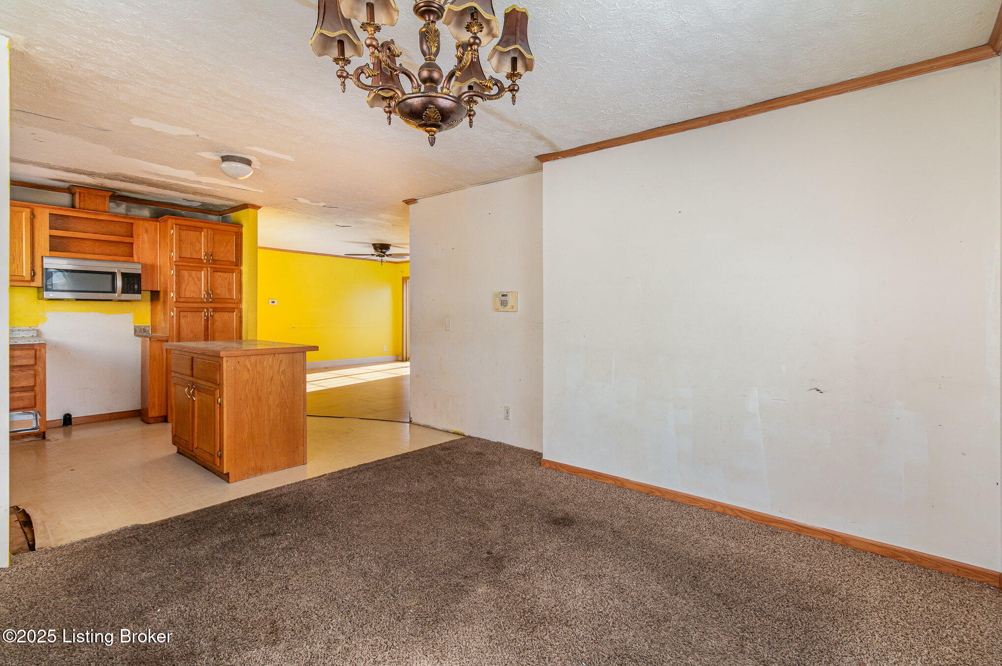 8817 Woodpointe Blvd, Louisville, Kentucky image 9