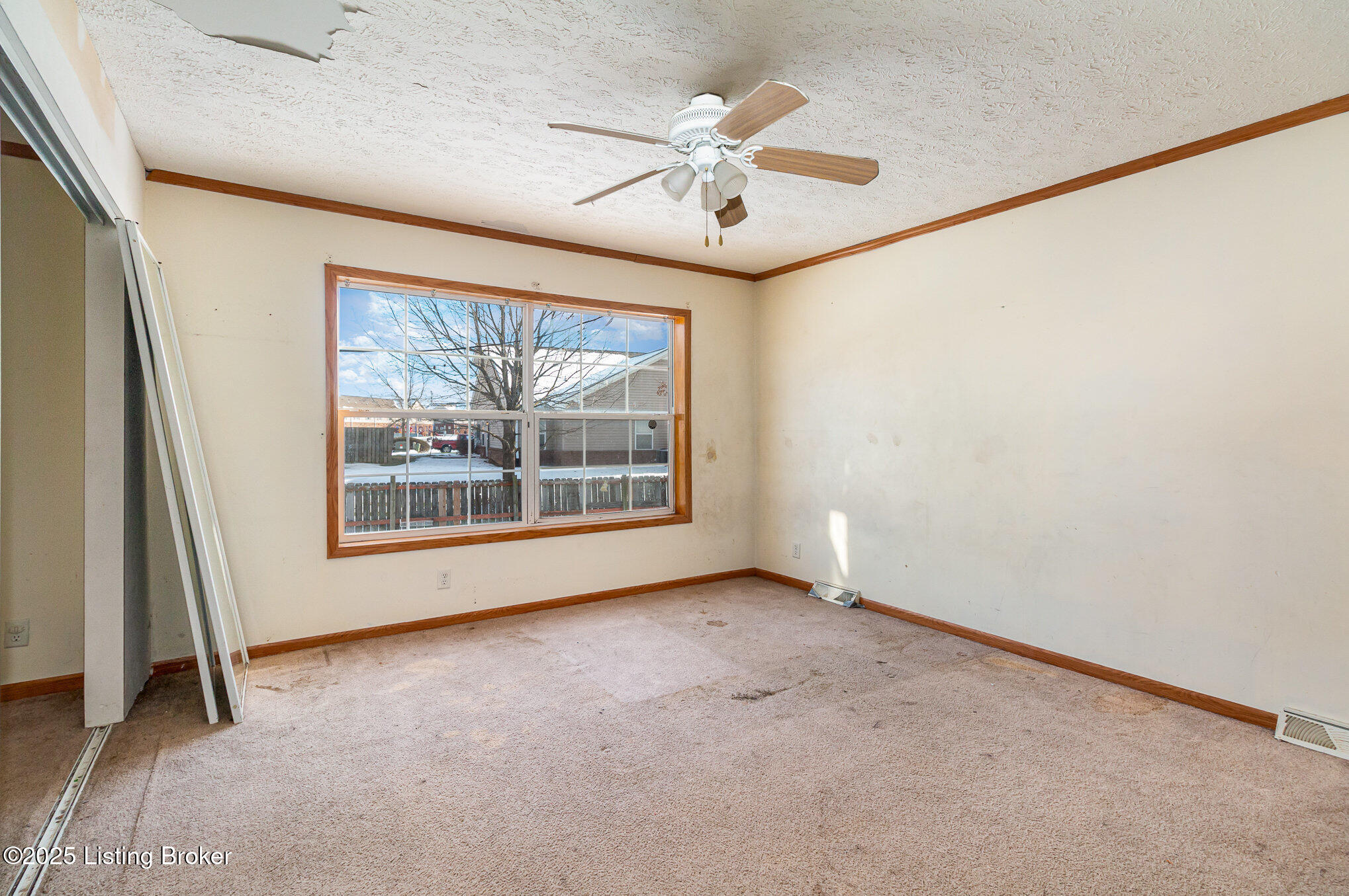 8817 Woodpointe Blvd, Louisville, Kentucky image 11