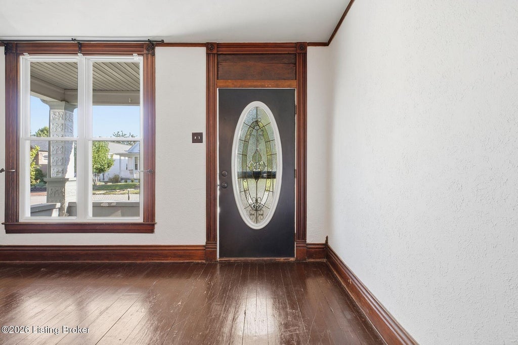 Photo of 1030 Mulberry St, Louisville, KY 40217 (MLS # 1729993)