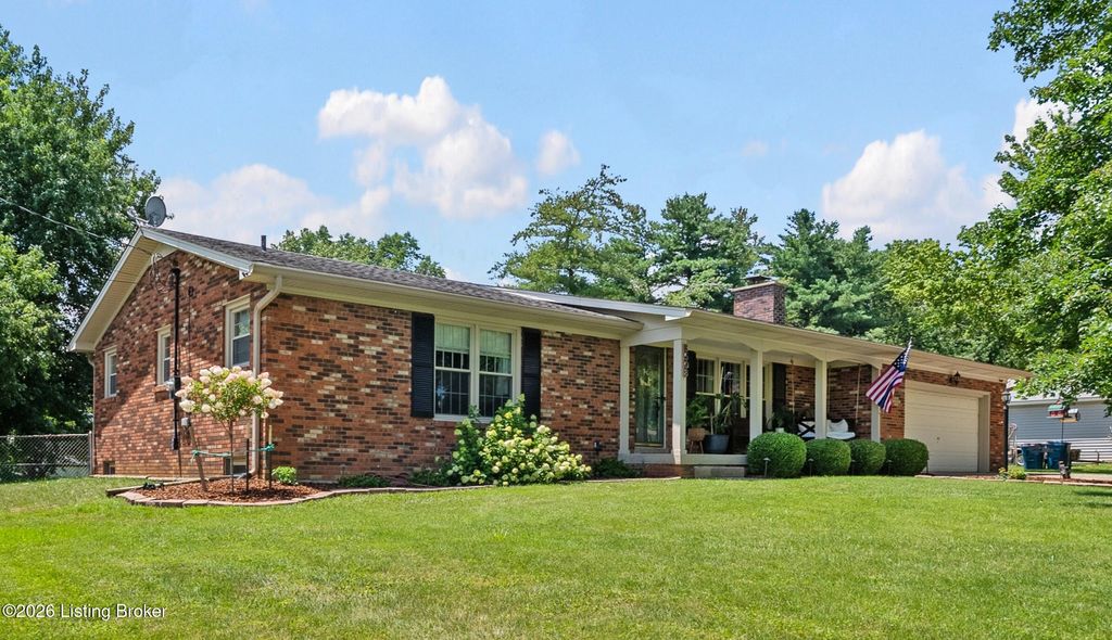 Photo of 3508 Rock Rose Ln, La Grange, KY 40031 (MLS # 1723324)