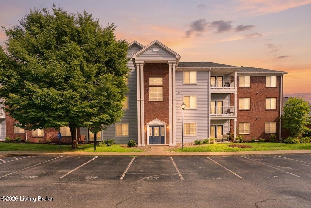 Photo of 2605 Callery Pl #203, Louisville, KY 40299 (MLS # 1724404)