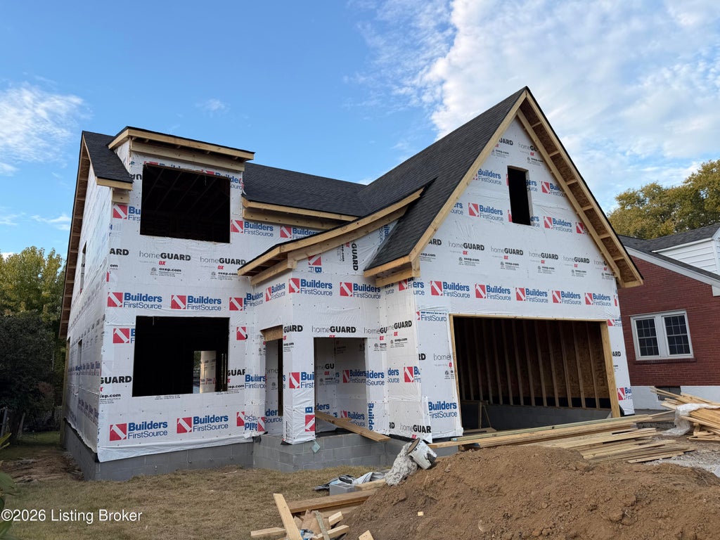 Photo of 1735 Deer Park Ave, Louisville, KY 40205 (MLS # 1732941)
