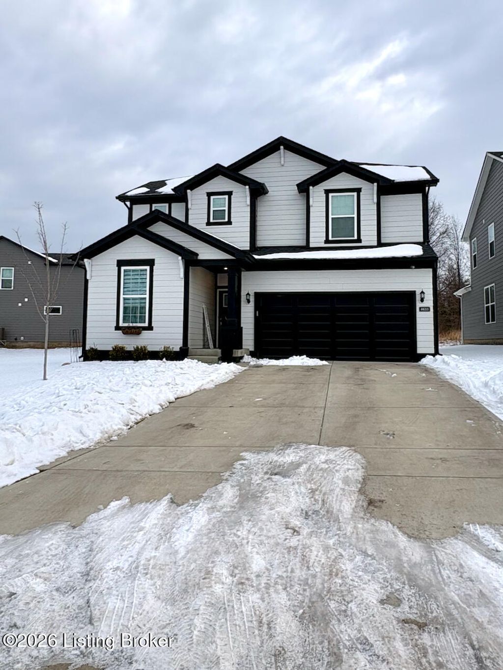 Photo of 4633 Golden Eagle Dr, Louisville, KY 40245 (MLS # 1708480)