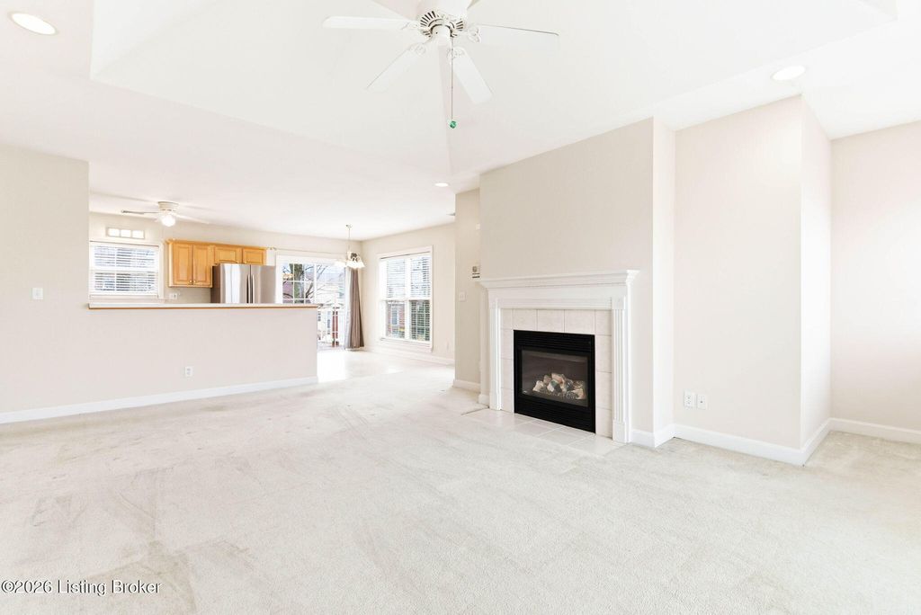 Photo of 6015 Wooded Creek Dr #202, Louisville, KY 40291 (MLS # 1709350)