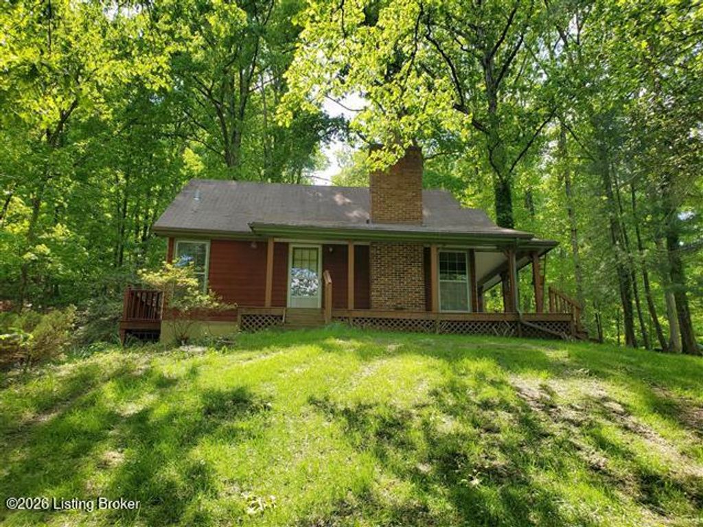 Photo of 7820 Saint Anthonys Church Rd, Louisville, KY 40214 (MLS # 1720022)