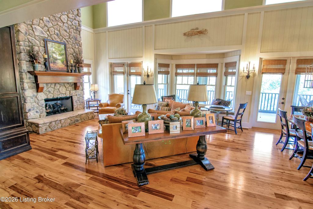 Photo of 272 Eagle Point Dr, Austin, KY 42123 (MLS # 1717713)