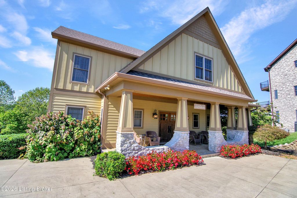Photo of 272 Eagle Point Dr, Austin, KY 42123 (MLS # 1717713)