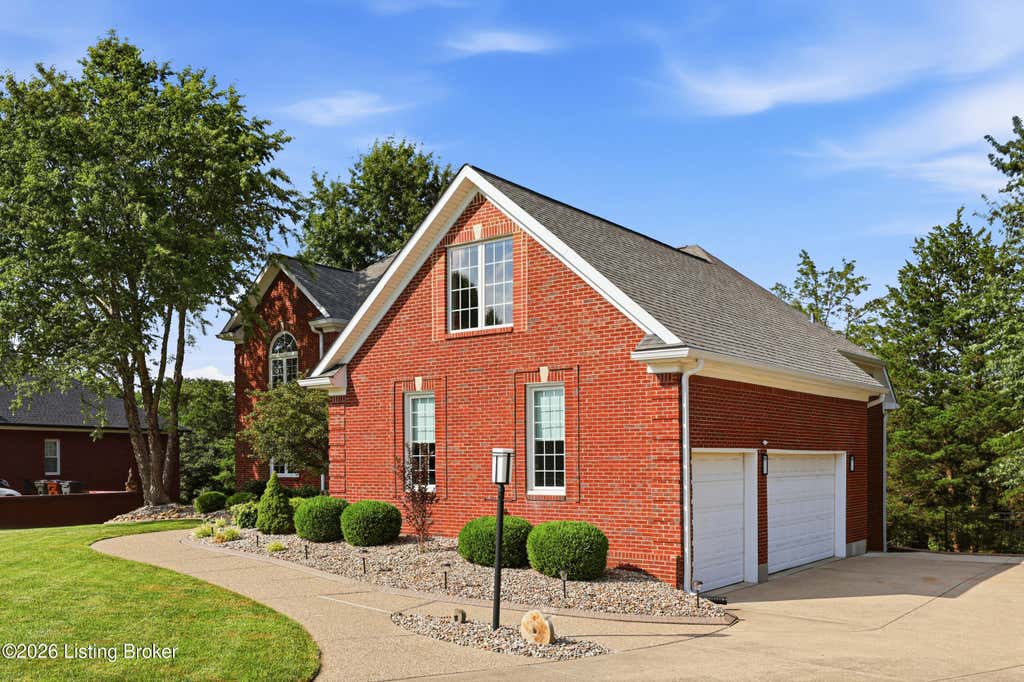 Photo of 368 Ashford Dr, Mt Washington, KY 40047 (MLS # 1723936)