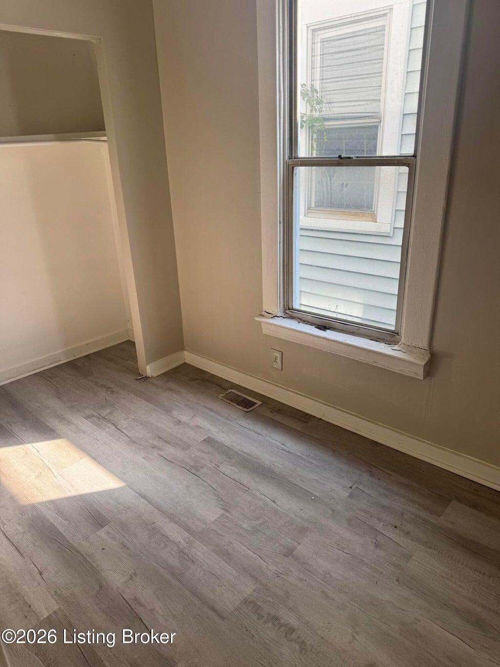 Photo of 2515 Howard St, Louisville, KY 40211 (MLS # 1728526)