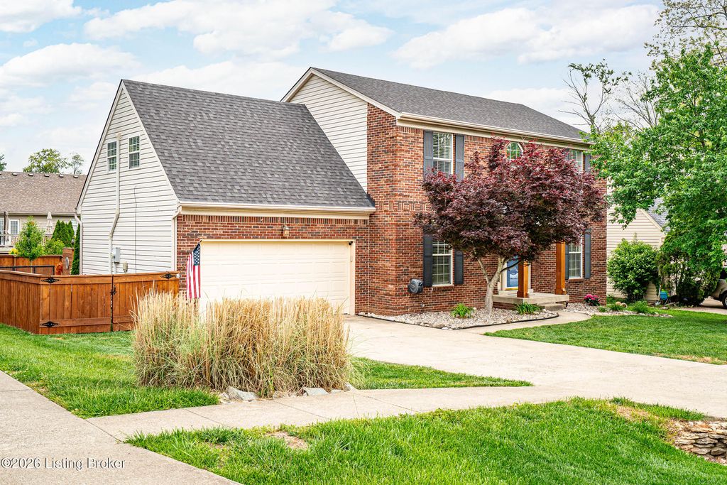 Photo of 9525 Poplar Hill Dr, Crestwood, KY 40014 (MLS # 1716058)