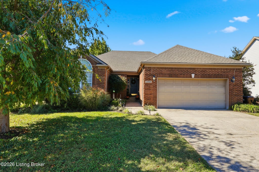 Photo of 3102 Pheasant Ct, Shelbyville, KY 40065 (MLS # 1732072)