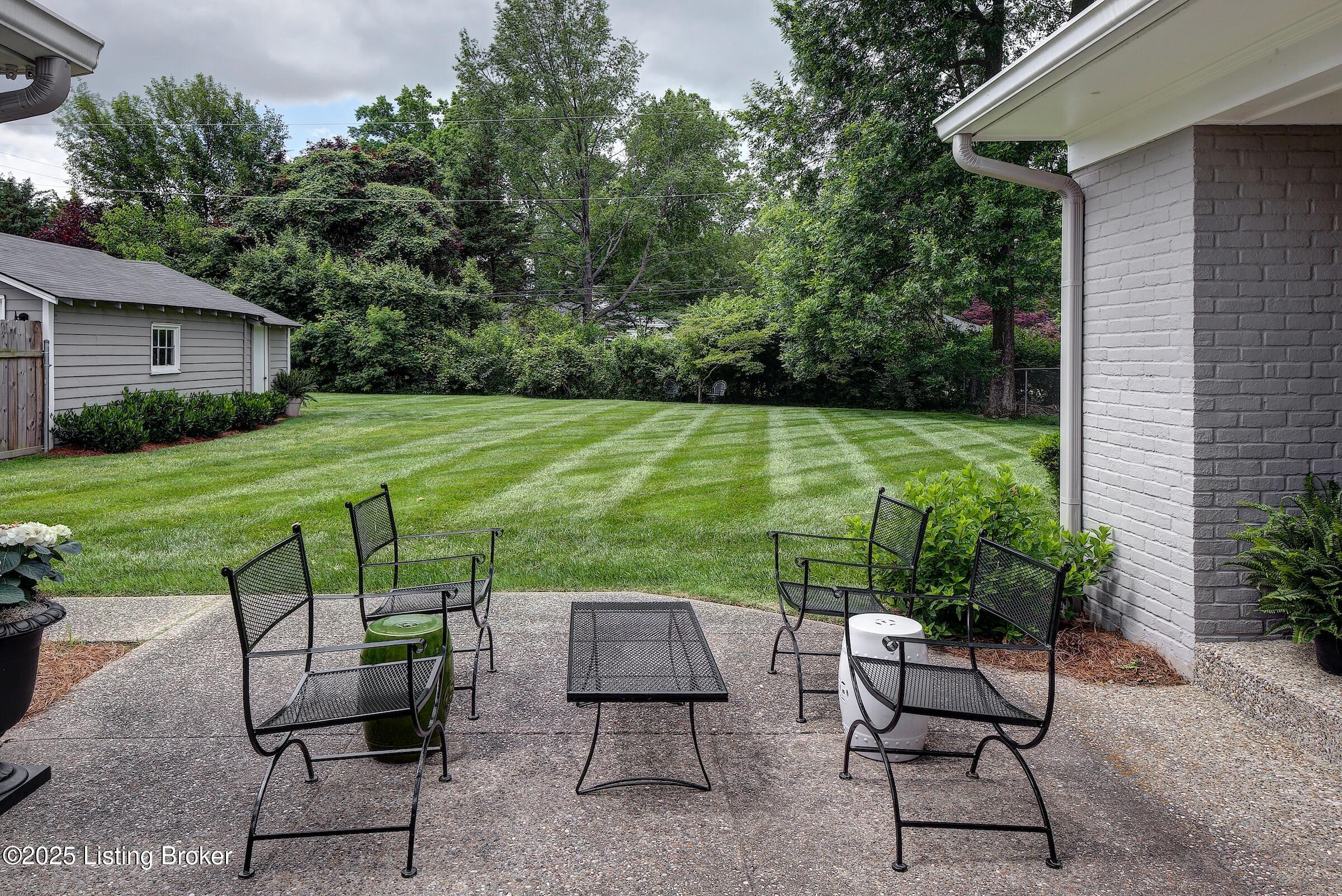 104 Spruce Ln, Louisville, Kentucky image 35