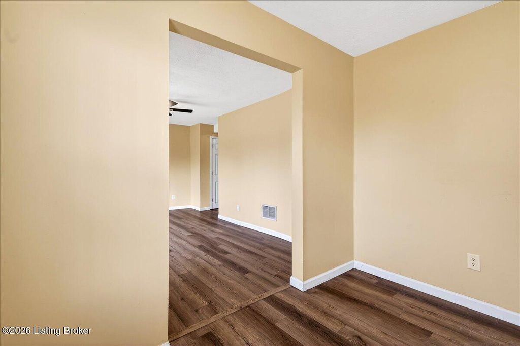 Photo of 520 Samuels Loop, Coxs Creek, KY 40013 (MLS # 1711816)