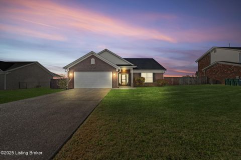 Photo of 189 Magnolia Dr, Shepherdsville, KY 40165 (MLS # 1703906)