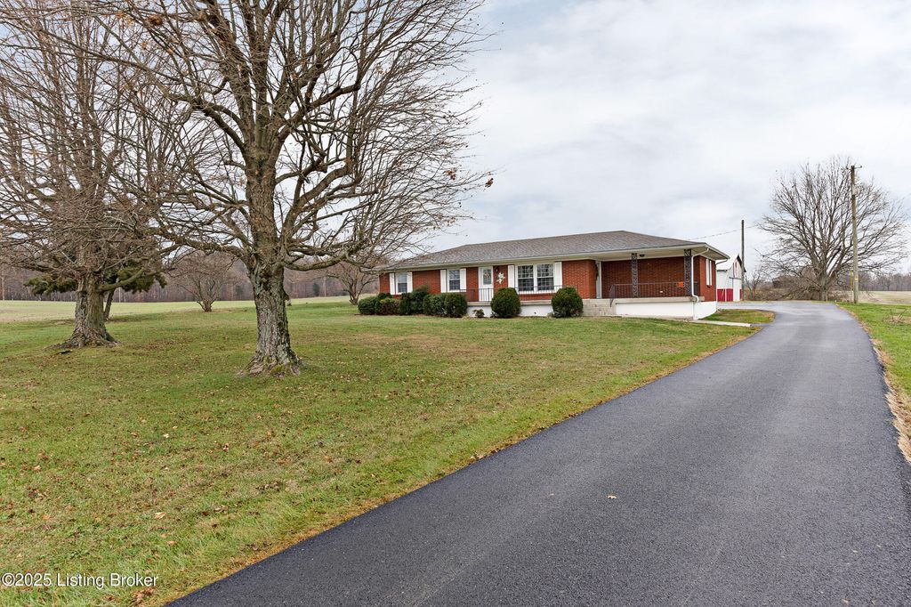 Photo of 7585 Sonora Rd, Sonora, KY 42776 (MLS # 1705838)