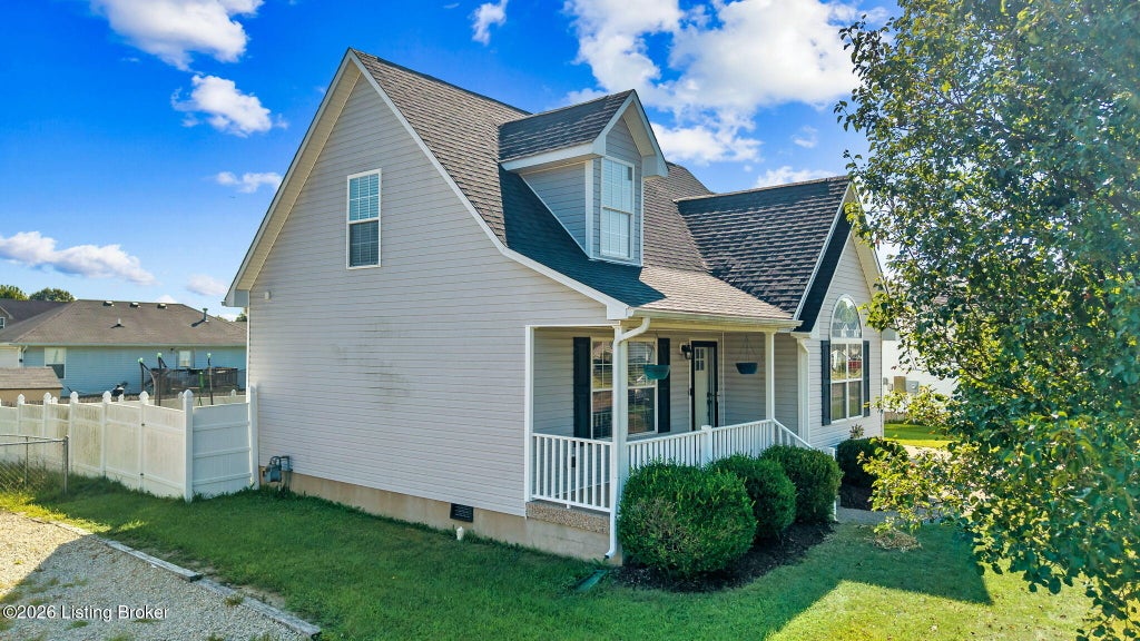 Photo of 164 White Blossom Dr, Shepherdsville, KY 40165 (MLS # 1727805)