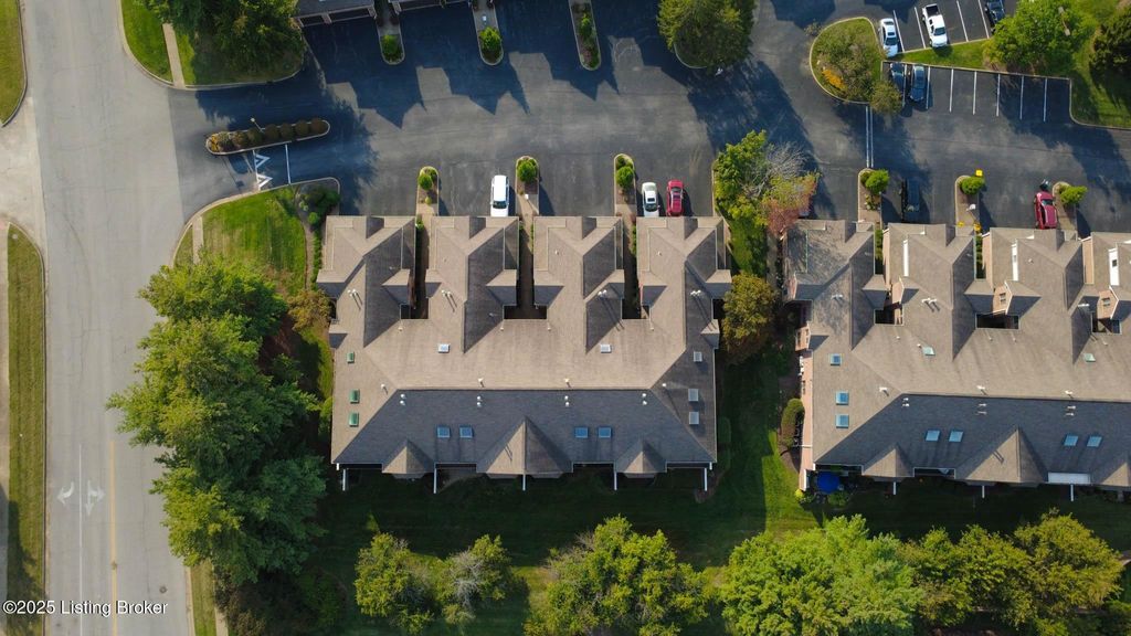 Photo of 3741 Hurstbourne Ridge Blvd, Louisville, KY 40299 (MLS # 1704182)