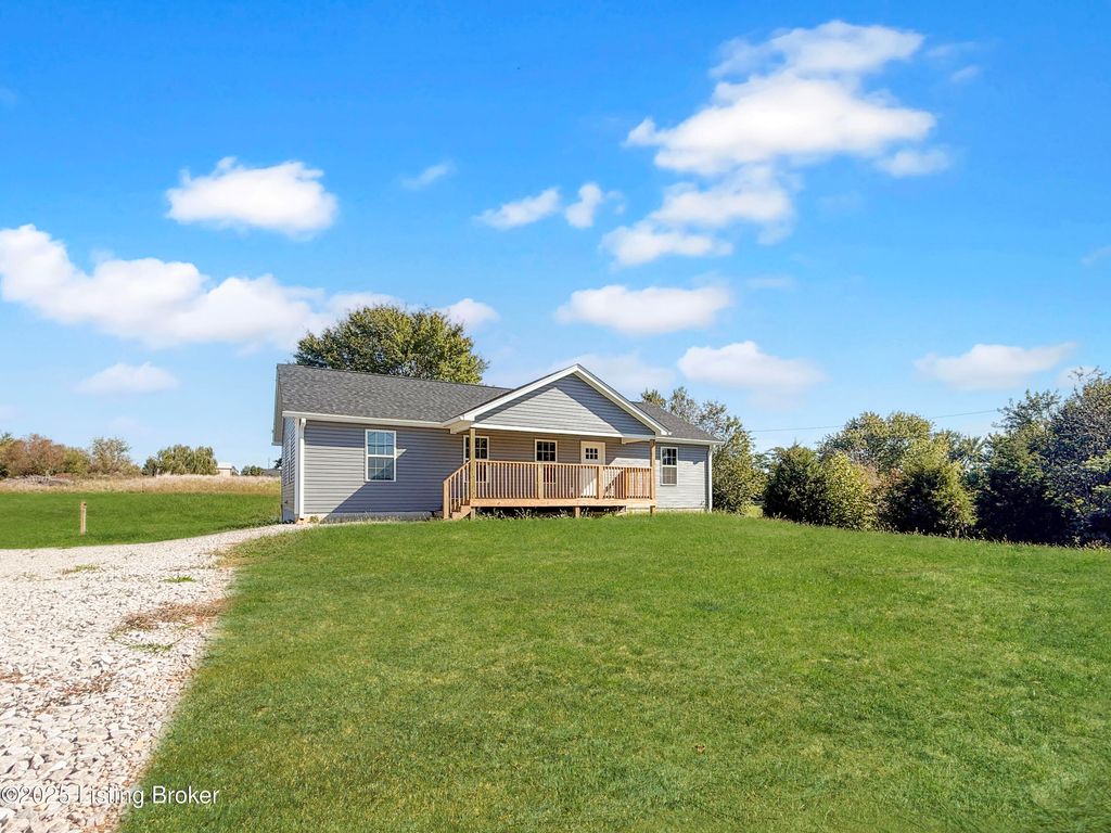 Photo of 3408 Rhodelia Rd, Payneville, KY 40157 (MLS # 1700678)