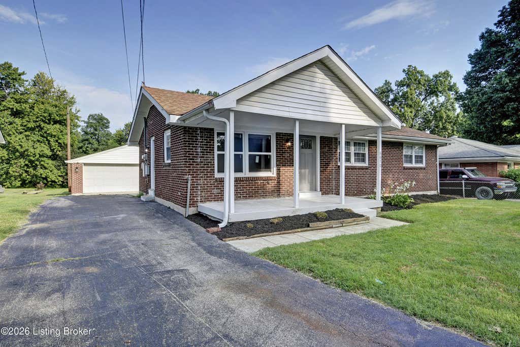 Photo of 6610 Memory Ln, Louisville, KY 40258 (MLS # 1725692)