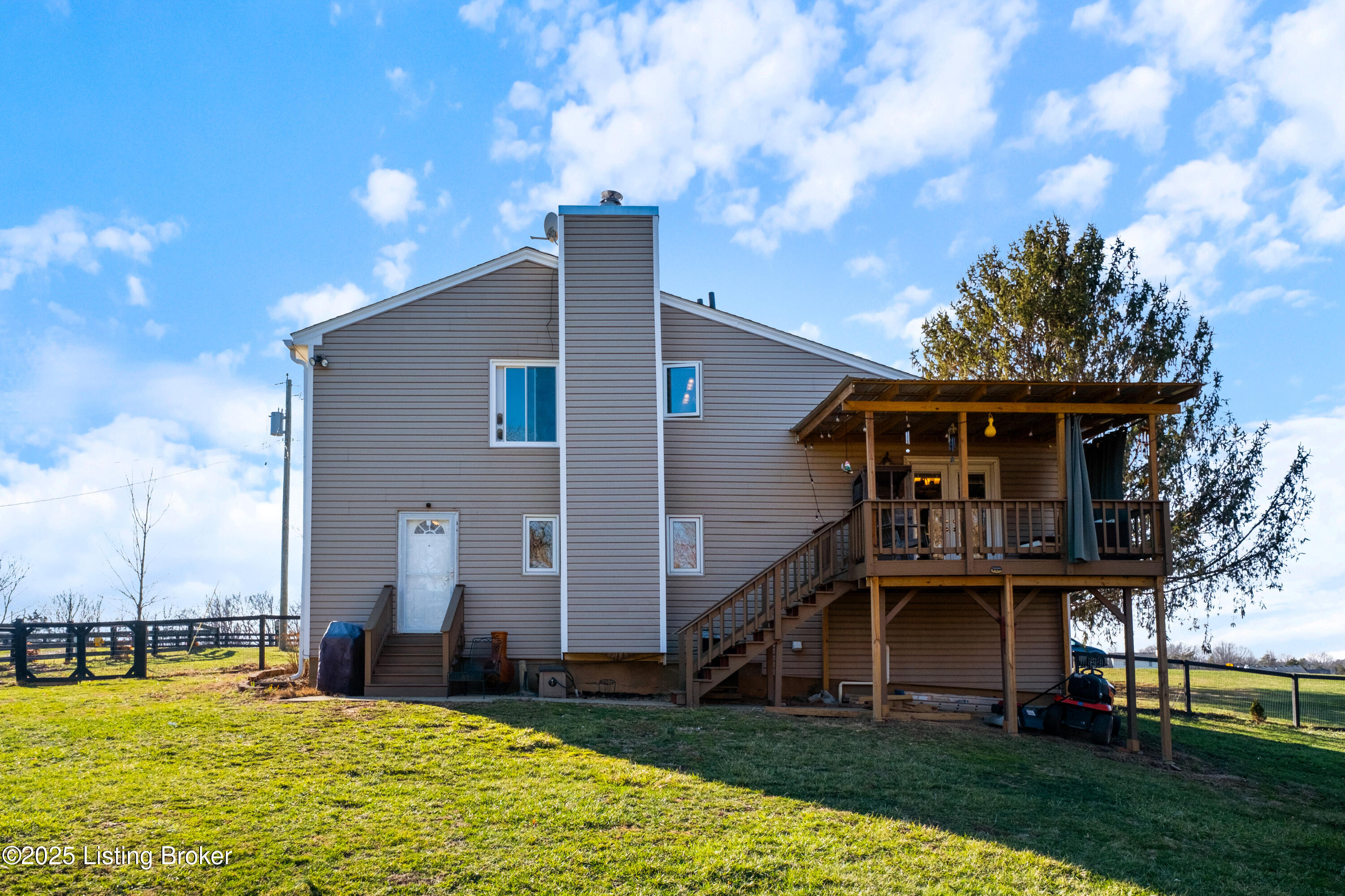 216 Shakeland Dr, Louisville, Kentucky image 4