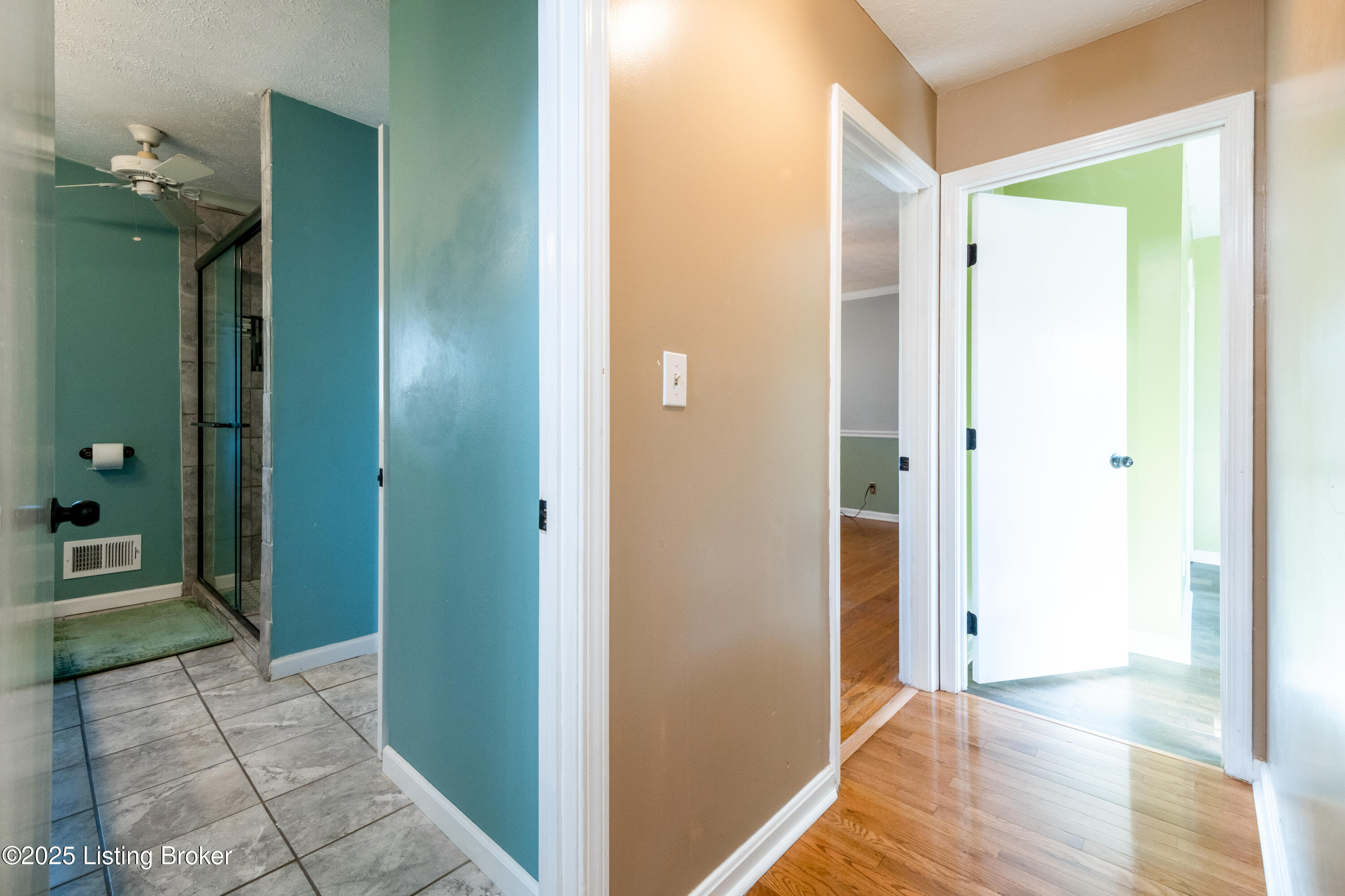 216 Shakeland Dr, Louisville, Kentucky image 30
